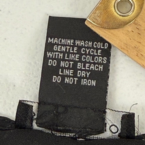 Bay Studio Black & White Geometric Career Blouse Empire Waist Tie Flutter Size M - Picture 7 of 9